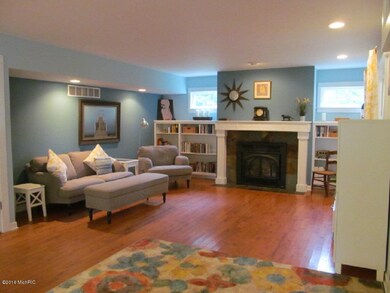 WhitesideLn3522-Greatroom