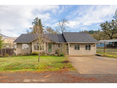 153 Leisure Ln, Glide, OR 97443 - photo 2