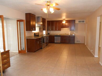 All New Eat-in Kitchen