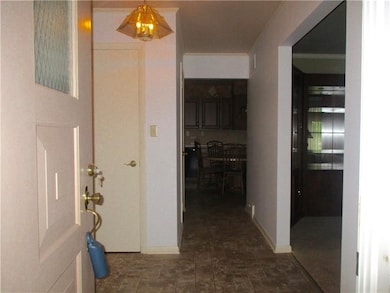 Large, open entry way is very inviting.