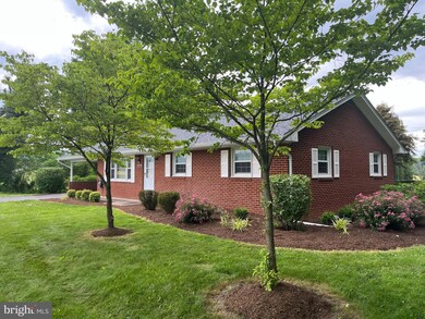 891 Stoneburner Rd, Edinburg, VA 22824 - photo 2