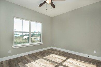 20494 Us Highway 377 unit D, Whitesboro, TX 76273 - photo 6