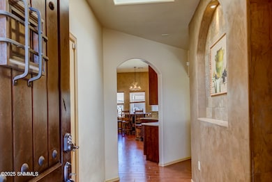 4022 Bravia Dove Loop LCNM-5