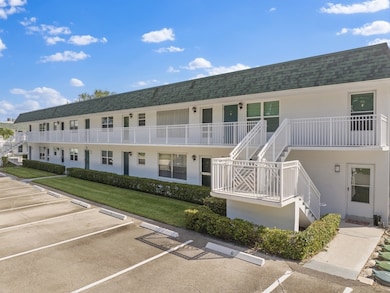 2800 Indian River Blvd unit S8, Vero Beach, FL 32960 - photo 4