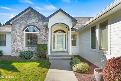 7300SaddlebrookDr-4