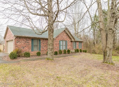 8207 Rome Beauty Way, Louisville, KY 40228 - photo 3