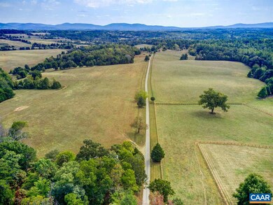 325 Loftlands Dr, Earlysville, VA 22936 - photo 4