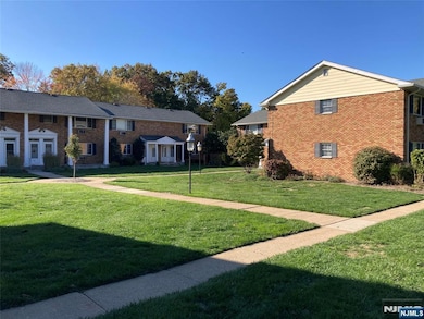 115 N Franklin Turnpike unit 24, Ramsey, NJ 07446 - photo 2