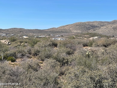 17930 E Hunter Ln, Dewey-Humboldt, AZ 86327 - photo 3