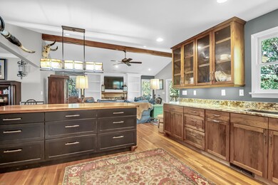 1110 Darwin St, Charleston, SC 29412 - photo 3