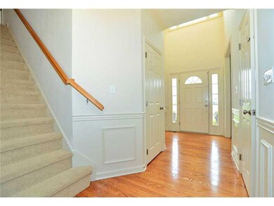 Entry/Foyer.
