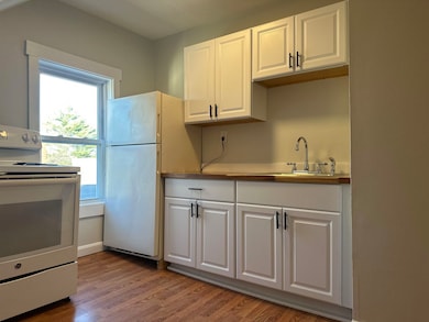 60 Whitney St unit 3, Nashua, NH 03064 - photo 5