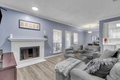 8600 Coppertowne Ln unit 1502N, Dallas, TX 75243 - photo 2