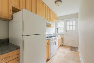 819 W 51st St unit 4, Norfolk, VA 23508 - photo 5