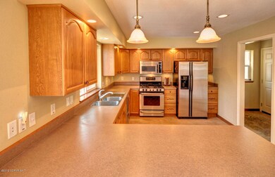 Working Kitchen with Walk in Pantry