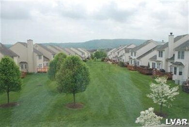 232 Ridings Cir, Macungie, PA 18062 - photo 4