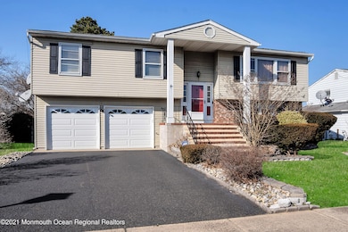 32 Orchard Ct, Howell, NJ 07731 - photo 2