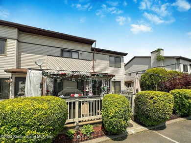 68 Selvin Loop unit 146, Staten Island, NY 10303 - photo 2