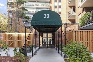30 Stearns Rd unit 302, Brookline, MA 02446 - photo 2