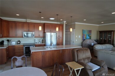 253 Bay View Dr, Point Roberts, WA 98281 - photo 2