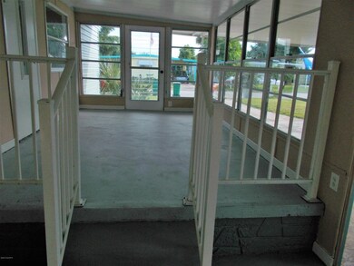 889 Pecan Cir, Sebastian, FL 32976 - photo 7