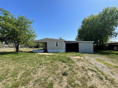 101 W Sandy Lee Ln, Weatherford, TX 76085 - photo 2