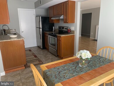 14909 Cleese Ct unit 4CF, Silver Spring, MD 20906 - photo 4