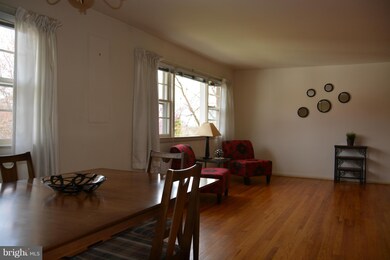 6615 Hulvey Terrace, Alexandria, VA 22306 - photo 5