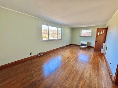 2067 Castleton Rd, Max Meadows, VA 24360 - photo 6