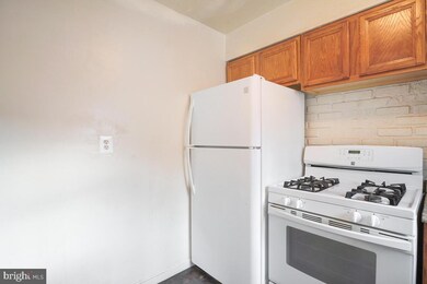 1605 Addison Rd S, District Heights, MD 20747 - photo 7