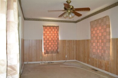 108 SW 27th St, Topeka, KS 66611 - photo 2