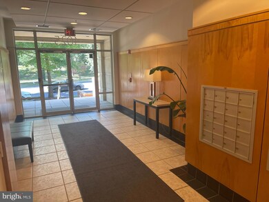 4025 Connecticut Ave NW unit 204, Washington, DC 20008 - photo 5