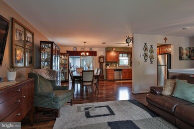 120 Diamond St, Slatington, PA 18080 - photo 7