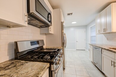 7130 Carvel Ln, Houston, TX 77074 - photo 5