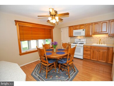 7 Braintree Common, Feasterville Trevose, PA 19053 - photo 5