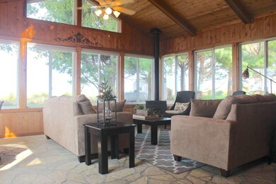 122 S Locust St, Bennett, IA 52721 - photo 3