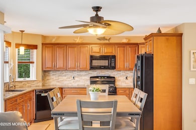Kitchen 1-2