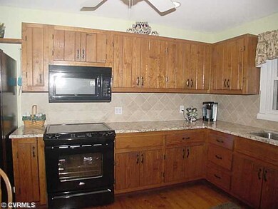 Kitchen - Kitchen with new appliances and granite 