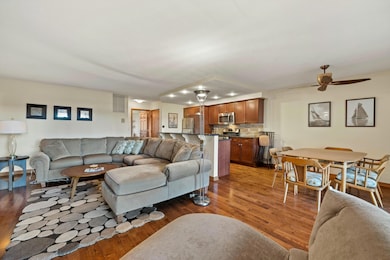 1070 S Lake Shore Dr unit 8-1-A, Lake Geneva, WI 53147 - photo 6