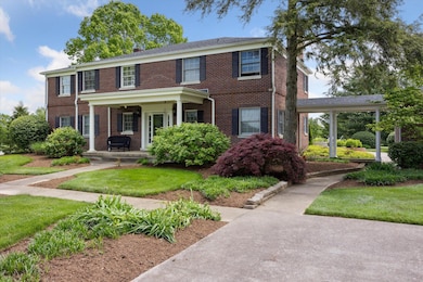 04-50-Chandamere-Way-Nicholasville-KY-40