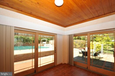 7120 Park Terrace Dr, Alexandria, VA 22307 - photo 7