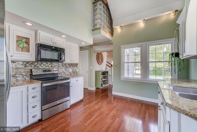 30615 Park St Lindstrom-4-large-Kitchen