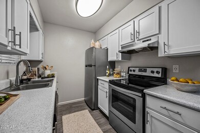 9350 N 67th Ave unit B2, Glendale, AZ 85302 - photo 2