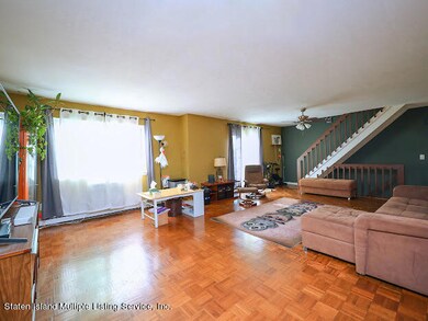 73 Gardenia Ln unit A, Staten Island, NY 10314 - photo 2
