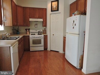 1153 Balsam Cir, Sykesville, MD 21784 - photo 4