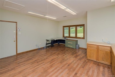 4526 Mill Rd, Emmaus, PA 18049 - photo 6