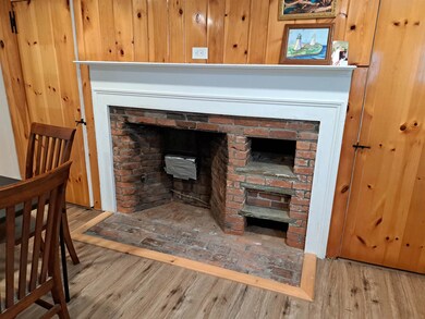 171 Mulberry St, Claremont, NH 03743 - photo 7