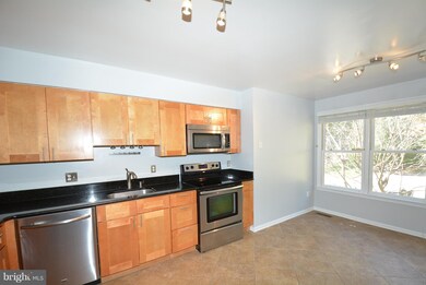 9023 Golden Sunset Ln, Springfield, VA 22153 - photo 2