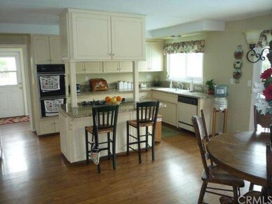 Open Kitchen