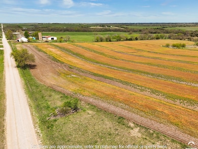 7404 SW Davis Rd unit Tract 4 & 1C Combinn, Auburn, KS 66402 - photo 5